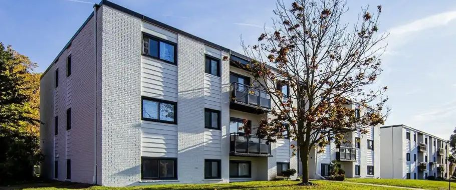 159 & 161 University Avenue East | 161 University Avenue East, Waterloo - Photo 1