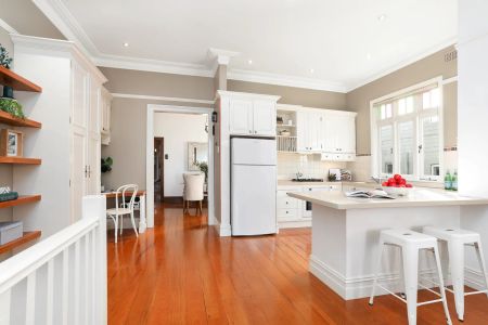 A Forever Family Home With A Garden Flat - Photo 3