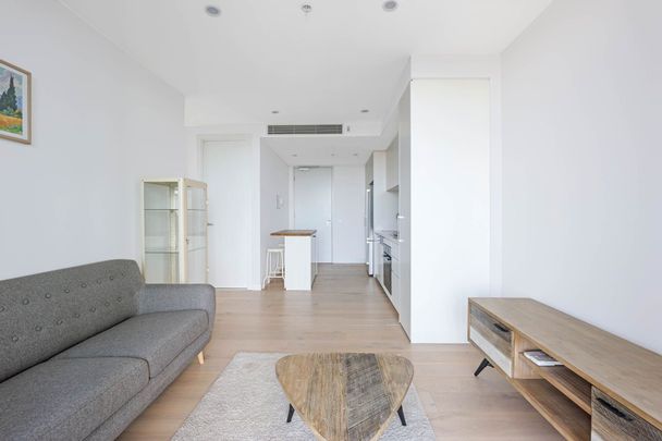 Wake up to Mountain Views and Caulfield Racecourse Views! - Photo 1