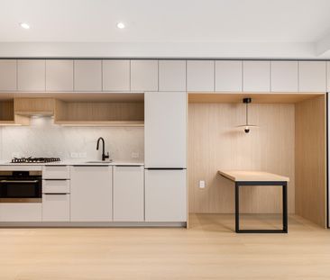 2015 St Johns St (5th Floor), Port Moody - Photo 3