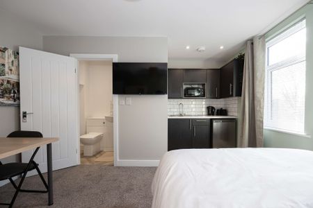 Chester Road Room 1 - Photo 4