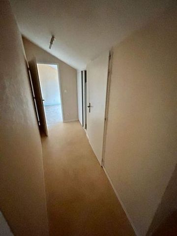 CHANTEHEUX (54300) - Appartement - Photo 4