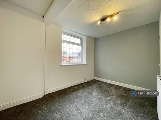 2 bedroom semi-detached house to rent - Photo 1