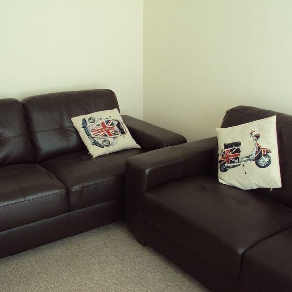 4 bedroom terraced house to rent - Photo 1