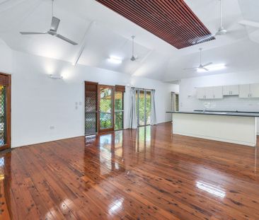 EXECUTIVE PEACEFUL RESORT STYLE LIVING IN ESTABLISHED DRIVER! - Photo 2