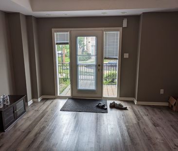 For Lease - 2891 Rio Court Unit# 33, Mississauga, Ontario - Photo 5