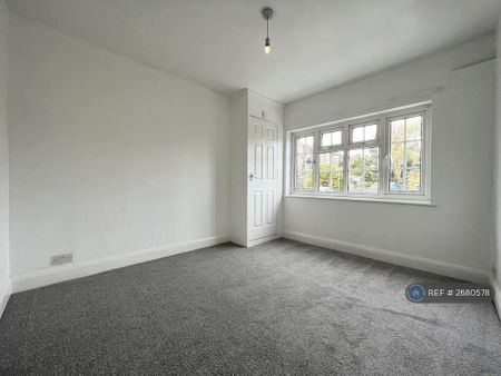 3 bedroom terraced house to rent - Photo 2