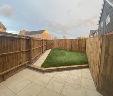 Buckingham Close, Thetford, Carbrooke - Photo 1