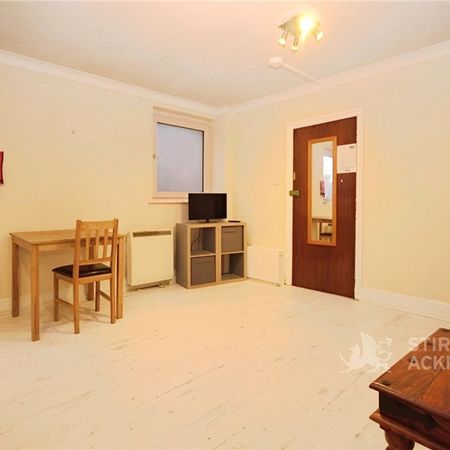 Farnham Road, Guildford, Surrey, GU2 4JN - Photo 4