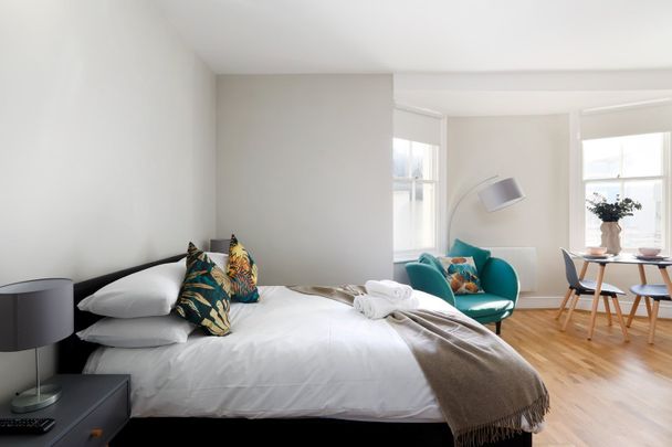 Studio Flat, Charlotte Street, BN2 - Photo 1