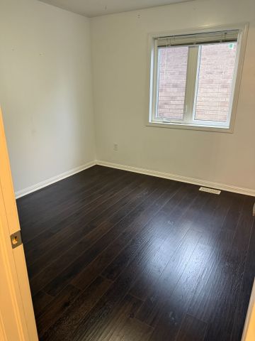 For Lease - 897 Challinor Terrace, Milton, Ontario - Photo 4