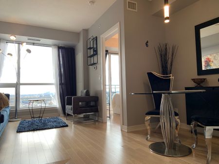 For Lease - 9201 YONGE Street, Richmond Hill, Ontario - Photo 5