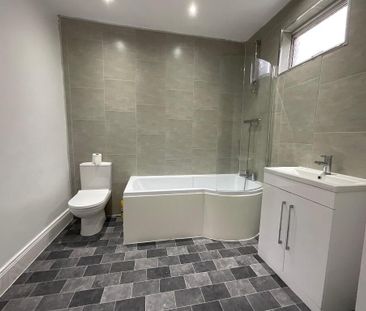 31 Woodvale Road, Belfast, BT13 3BN - Photo 3