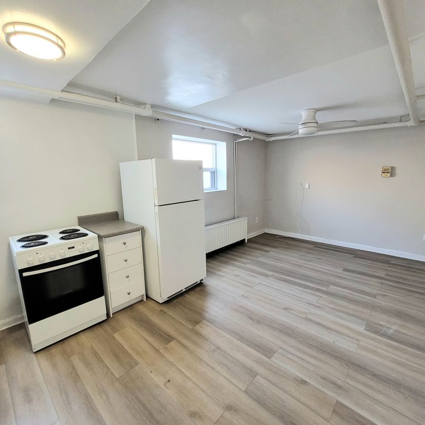 For Lease - 852 Broadview Avenue Unit# B1, Toronto, Ontario - Photo 1