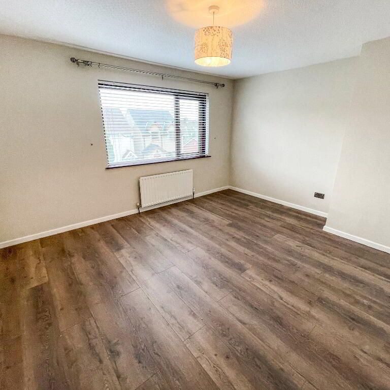 76 Hillview Avenue, Lambeg, Lisburn, BT27 4PR - Photo 1