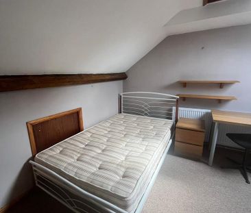 4 bedroom house to rent - Photo 2