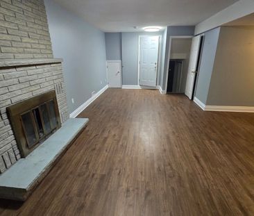 For Lease - 324 Conway Drive, London South, Ontario - Photo 1