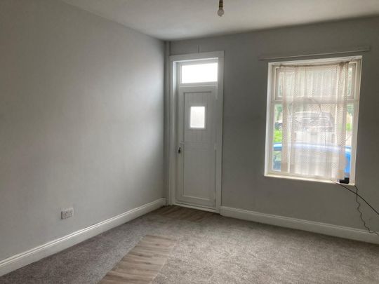 2 Bed Terraced House, Coningsby Road, S5 - Photo 1
