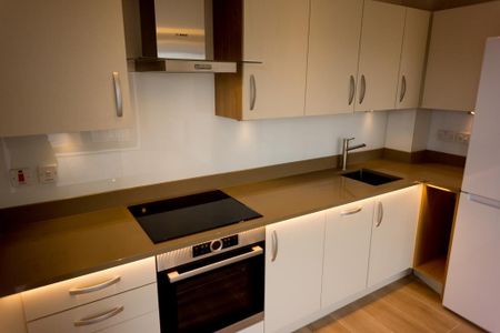 1 bedroom flat to rent - Photo 4