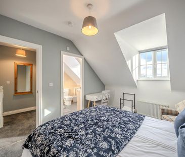 5 bedroom link detached house to rent - Photo 4