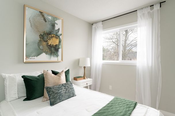 For Lease - 240 Ormond Drive Unit# C2, Oshawa, Ontario - Photo 1