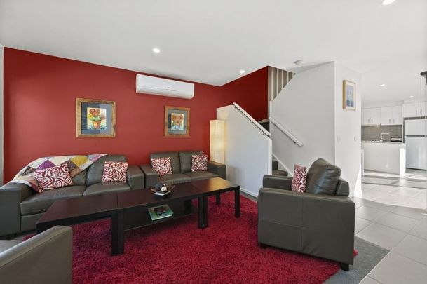 Unit 1/23 Gillies Street South, Alfredton - Photo 1