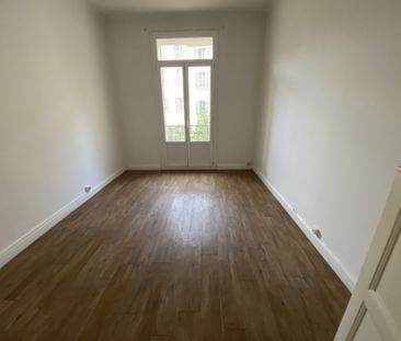 Location Appartement 2 pièces 47m² TOULON 83000 - Photo 2