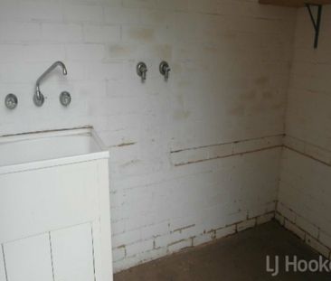 2 bedroom townhouse with courtyard - Photo 5