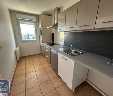 Location Appartement 3 pièces 64m² NIMES 30000 - Photo 4