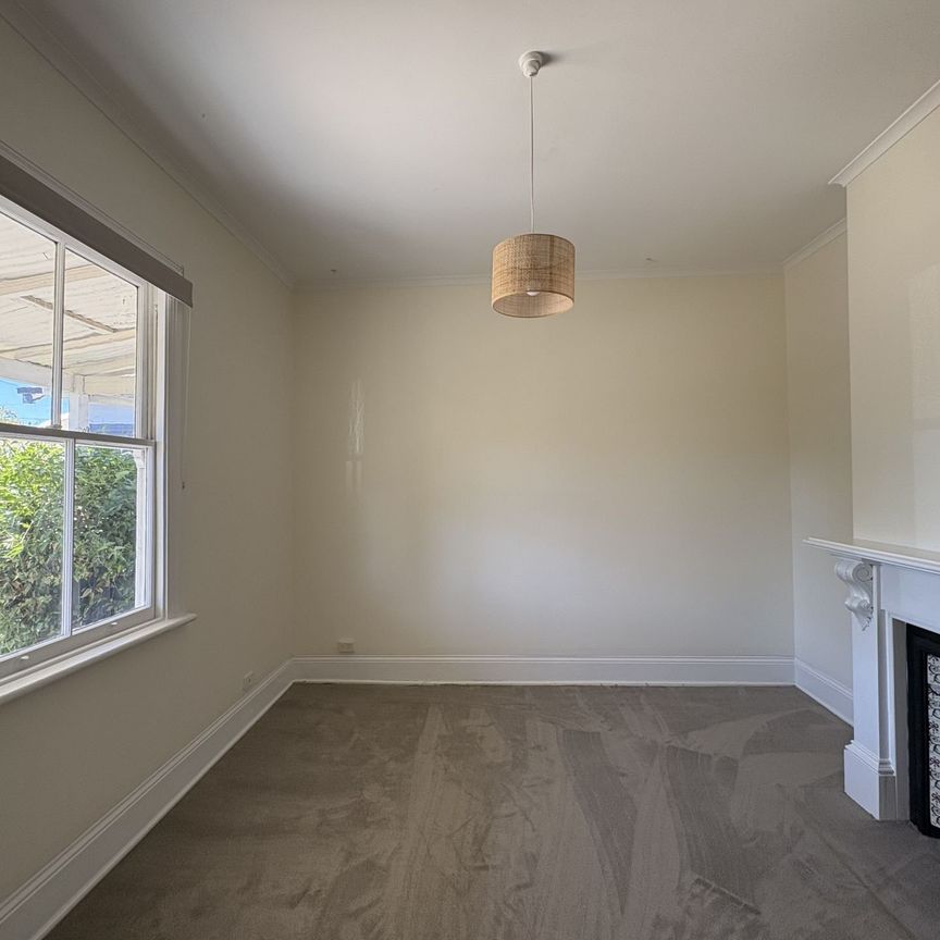 Enjoy the easy lifestyle, living here - Photo 1