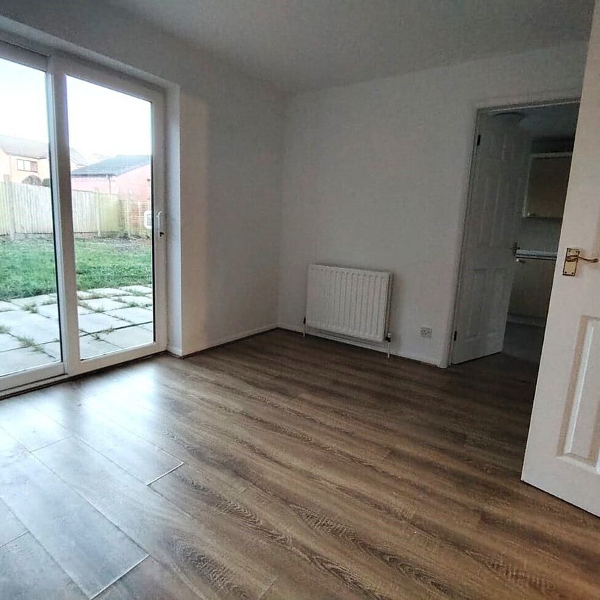 Severn Crescent, Chesterfield, North Wingfield - Photo 1