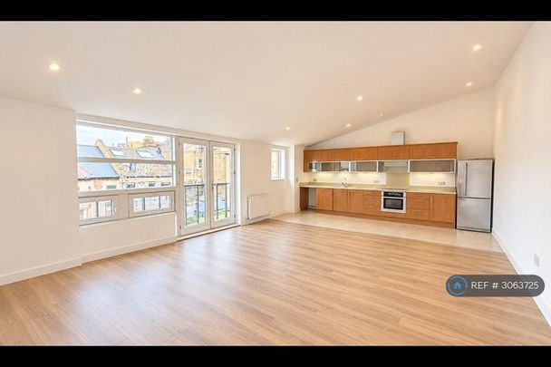 2 bedroom flat to rent - Photo 1