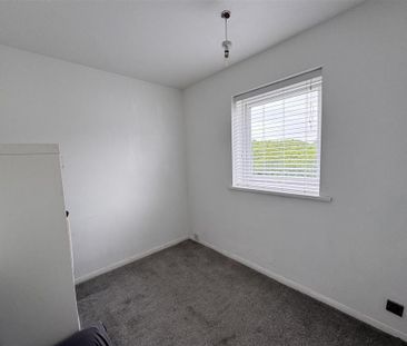3 bedroom end of terrace house to rent - Photo 6