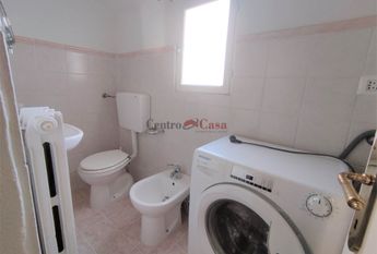 Ampio appartamento con terrazzino libero da metà marzo 2026 !