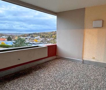 Gepflegte 2-ZKB-Wohnung mit Balkon & Außenstellplatz - Photo 1