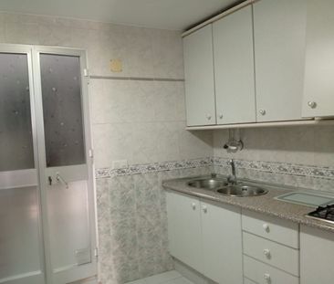 Alquiler de chalet adosado en Calle Antequera - Photo 4