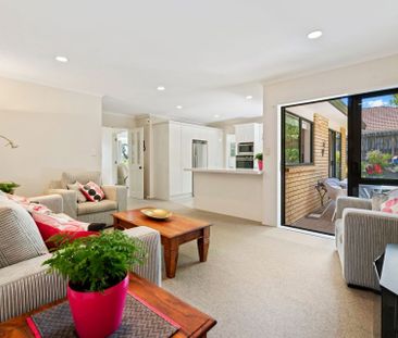 Stunning Family Home in Prime Dannemora Location&excl; - Photo 3