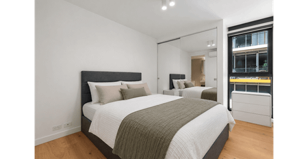 Furnished Three-Bedroom Living in the Heart of South Yarra - Photo 3