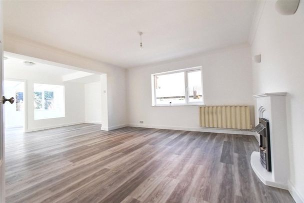 4 bedroom bungalow to rent - Photo 1