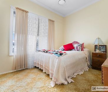 Low-Maintenance Living in a Prime Bathurst Location - Photo 6