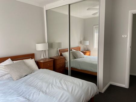 3-bedroom shared house, Hale Street - Photo 5