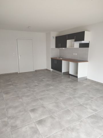 Location Appartement 3 pièces 63m² FONSORBES 31470 - Photo 3