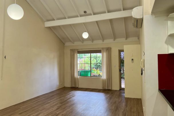 Spacious 2 bedroom unit in prime South Bunbury location. - Photo 1