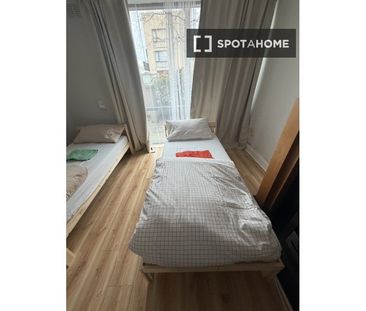 Room in a shared 7-bedroom apartment for rent in Dublin. - Photo 5