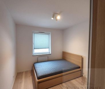 Komfortowe 2 pokoje z balkonem i garażem. - Zdjęcie 2