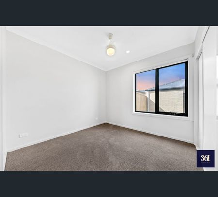 2 Pod Walk, Tarneit, Vic 3029 - Photo 3