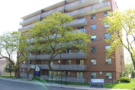 Dundurn Court Apartments - Photo 3