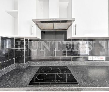 1 bedroom Flat To Let - Photo 2