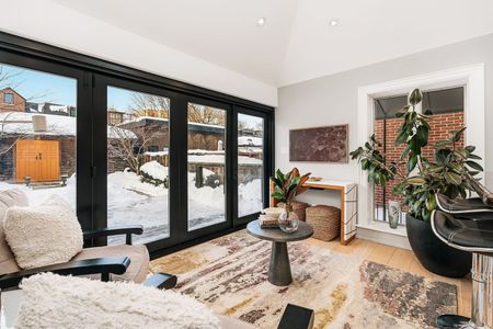 134 Roxborough St W, ON, CA, Toronto - Photo 5