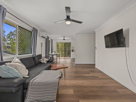 35 Joseph St, Dinmore QLD 4303 - House For Rent | Domain - Photo 2